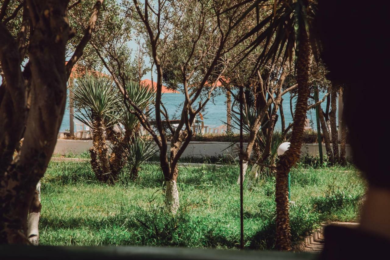 Mavi Dalga Beach Hotel Baku Exterior photo